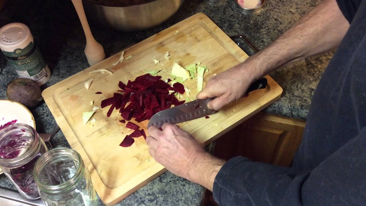 Make Homemade Cabbage And Beet Sauerkraut – Organic